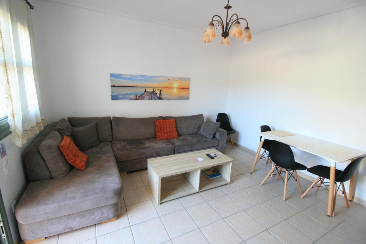 Lagoon View Apartments - Adults Only ลาสซี ภายนอก รูปภาพ