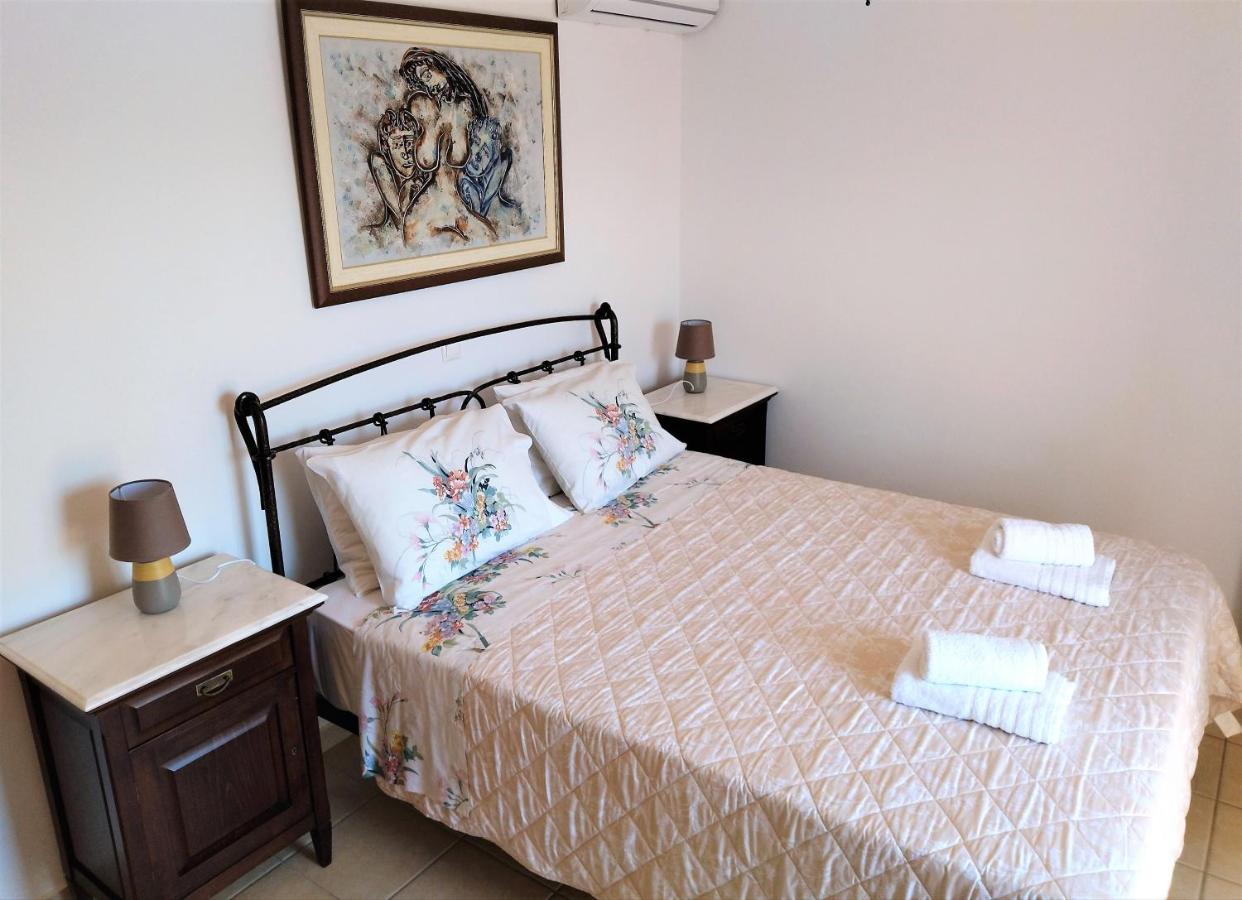 Lagoon View Apartments - Adults Only ลาสซี ภายนอก รูปภาพ