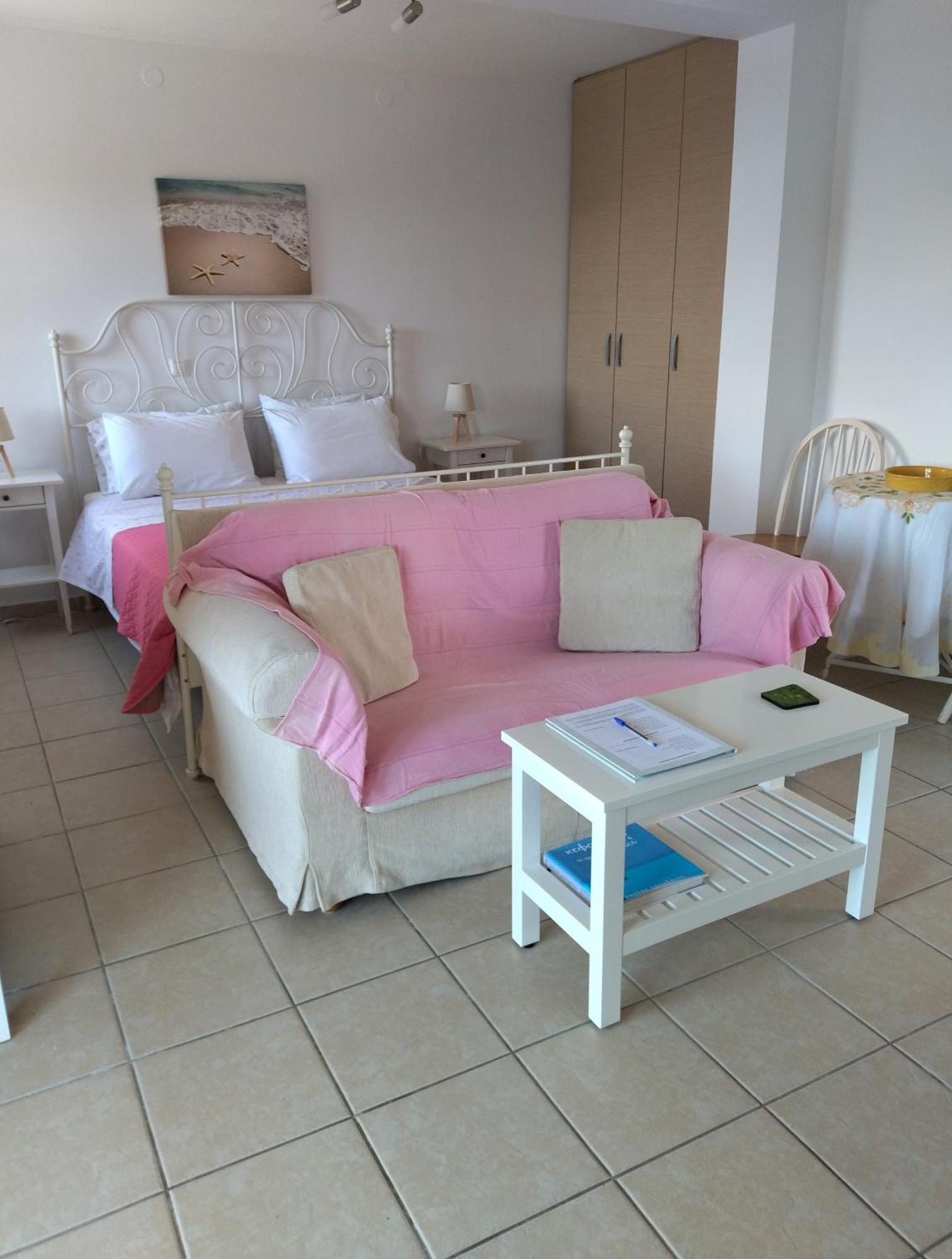 Lagoon View Apartments - Adults Only ลาสซี ภายนอก รูปภาพ